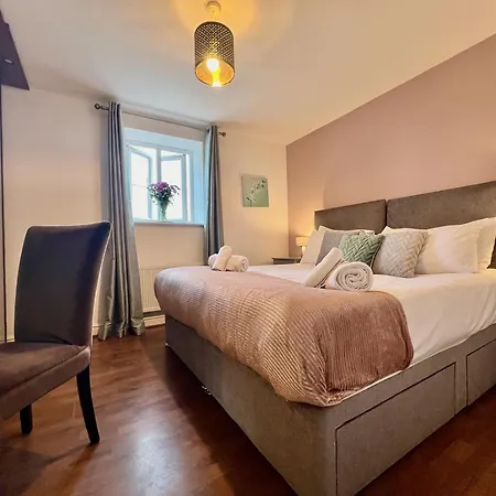 The Orchid-Central Beeston-Private Apartment-Smarttv-Free Wi-Fi-Tram-Parking Nottingham Exterior photo